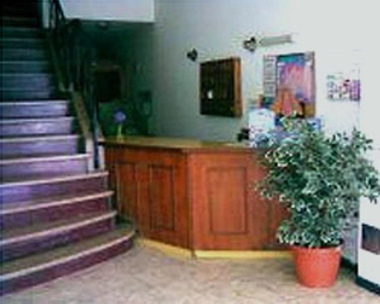 Hotel Lyon Mar del Plata Exterior photo